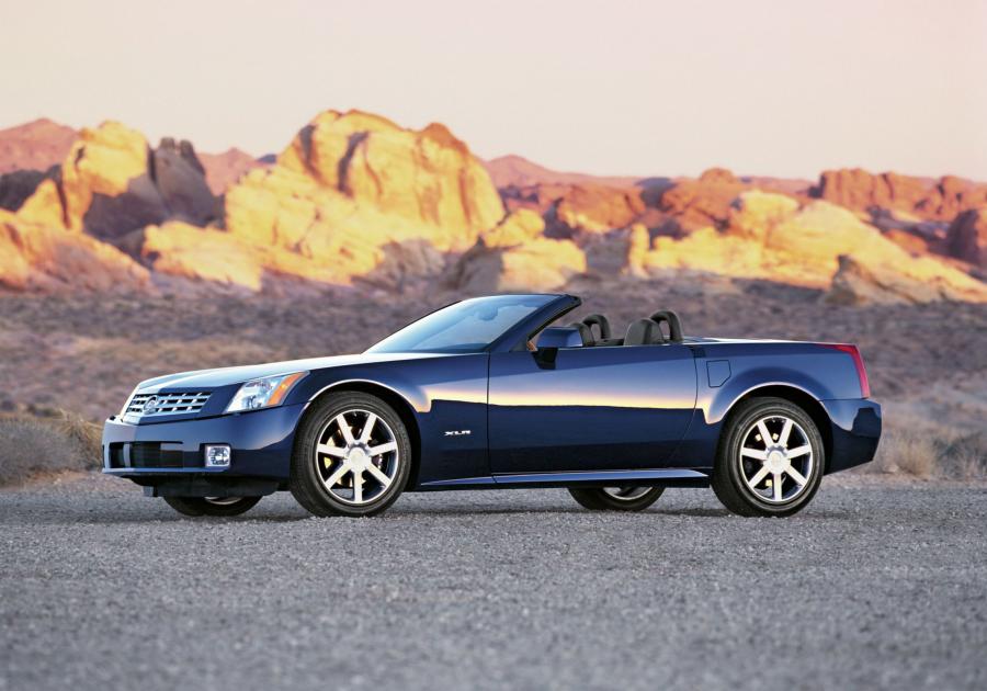 Cadillac XLR Roadster 2004 года  (фото 102 из 128)